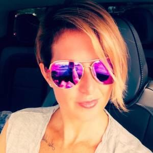 Meet your Posher, Stacy